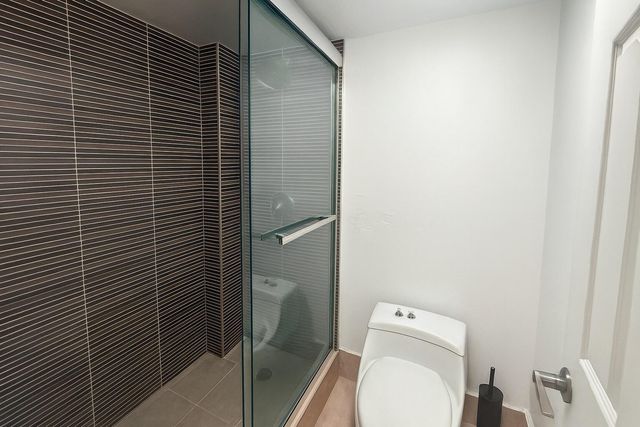 16909 N Bay Road 507, Sunny Isles Beach, FL 33160