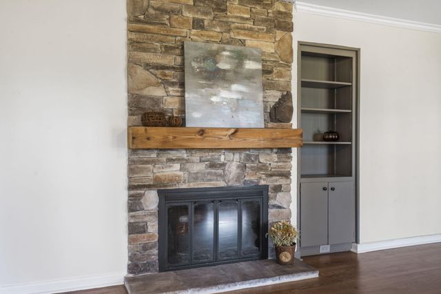 5724 E Farm Road 132, Springfield, MO 65802