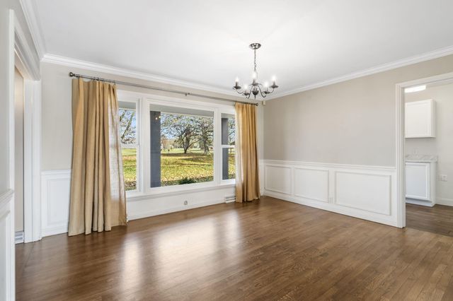 5724 E Farm Road 132, Springfield, MO 65802