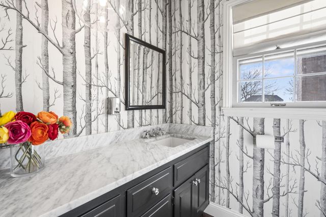 5724 E Farm Road 132, Springfield, MO 65802