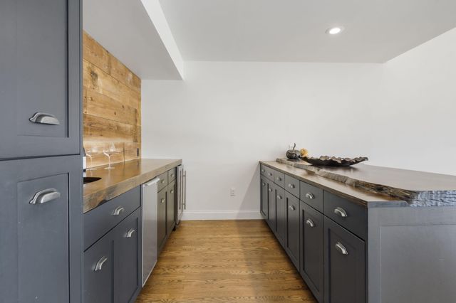 5724 E Farm Road 132, Springfield, MO 65802