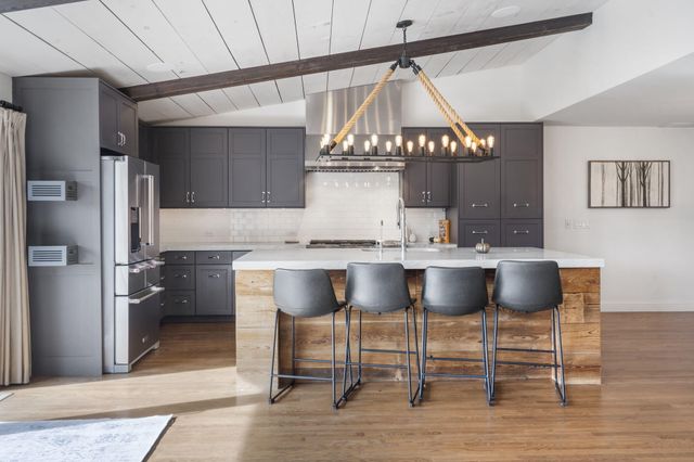 5724 E Farm Road 132, Springfield, MO 65802