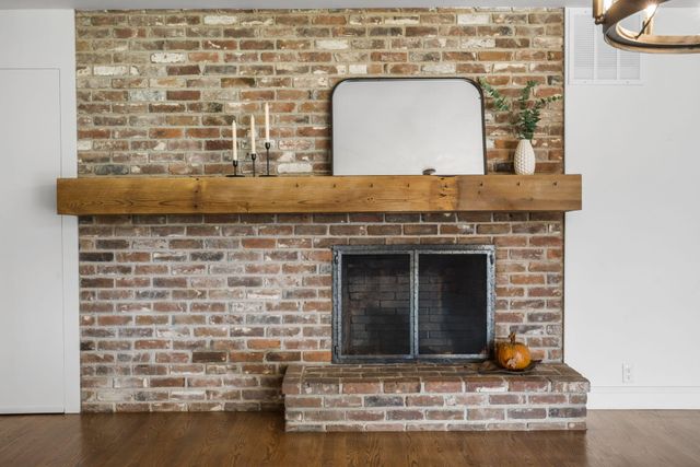 5724 E Farm Road 132, Springfield, MO 65802