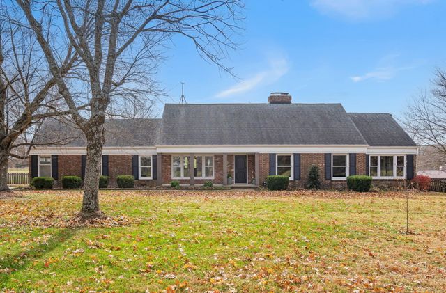 5724 E Farm Road 132, Springfield, MO 65802