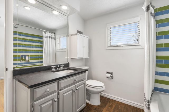 5724 E Farm Road 132, Springfield, MO 65802