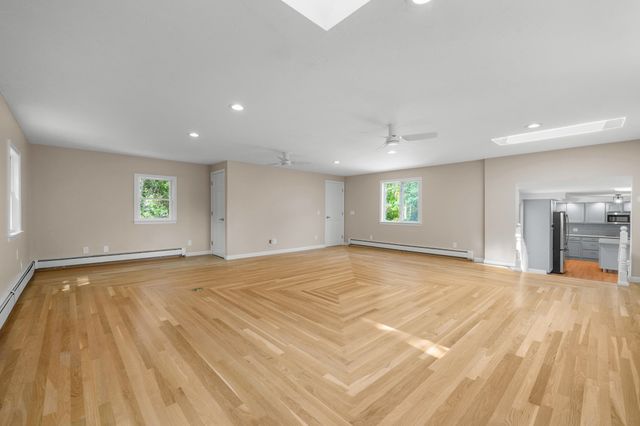 19 Wheelhouse Circle, Hatchville, MA 02536