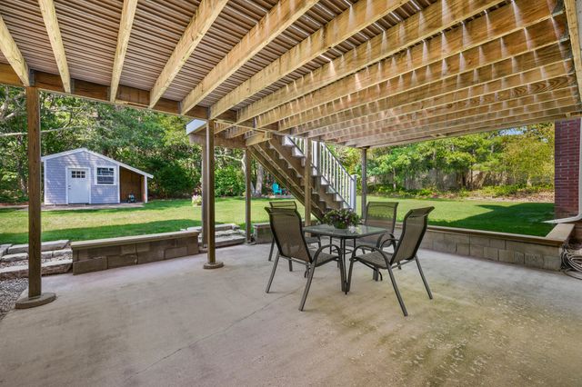19 Wheelhouse Circle, Hatchville, MA 02536