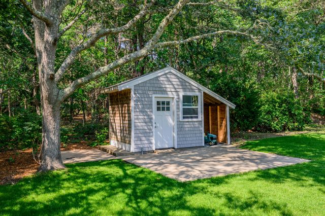 19 Wheelhouse Circle, Hatchville, MA 02536