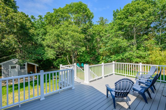 19 Wheelhouse Circle, Hatchville, MA 02536