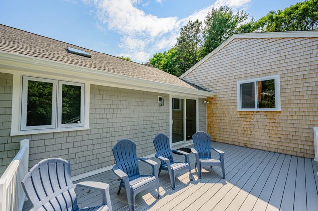 19 Wheelhouse Circle, Hatchville, MA 02536