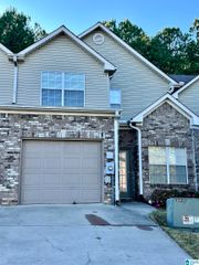 525 HACKBERRY RIDGE COVE, Hoover, AL 35226