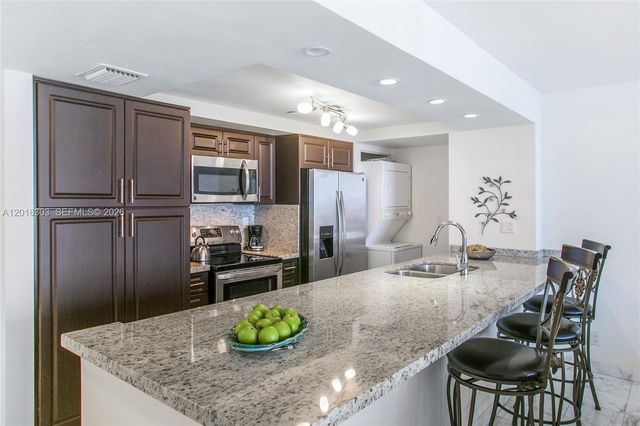 1717 N Bayshore Drive A3751, Miami, FL 33132
