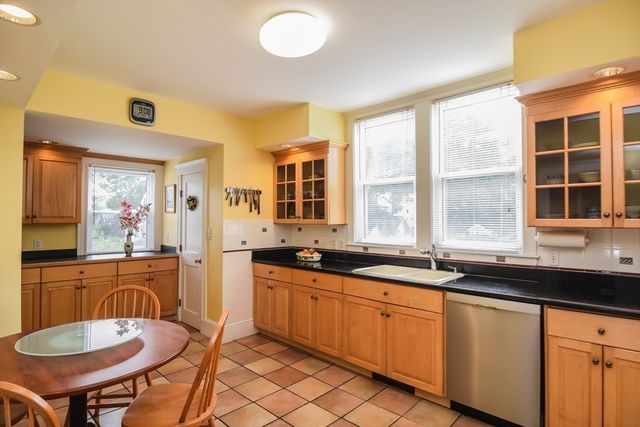 76 Washington St, Westwood, MA 02090