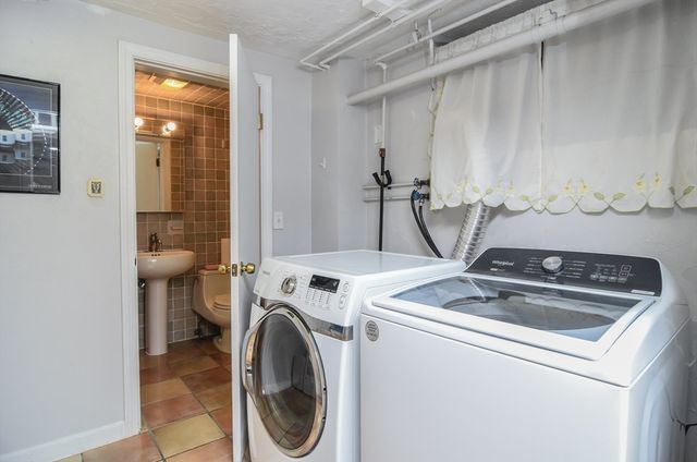 76 Washington St, Westwood, MA 02090
