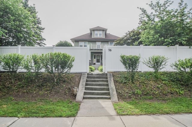 76 Washington St, Westwood, MA 02090