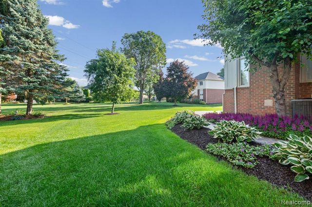 13335 Diegel Drive, Shelby Twp, MI 48315