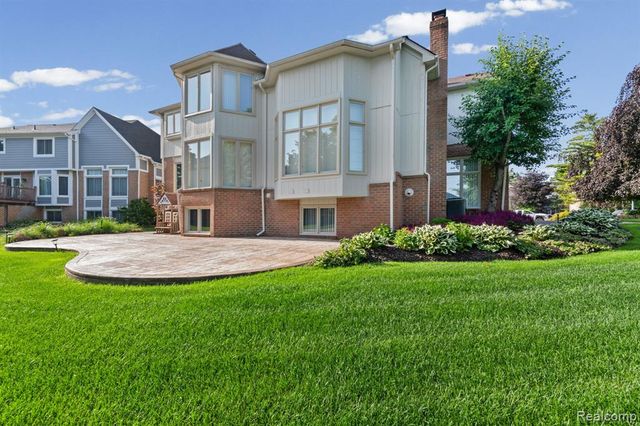 13335 Diegel Drive, Shelby Twp, MI 48315
