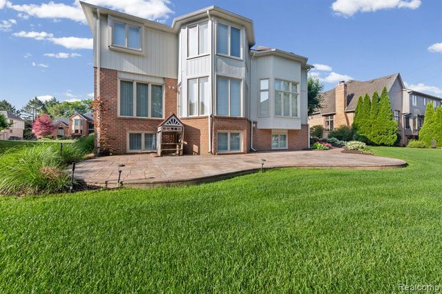 13335 Diegel Drive, Shelby Twp, MI 48315