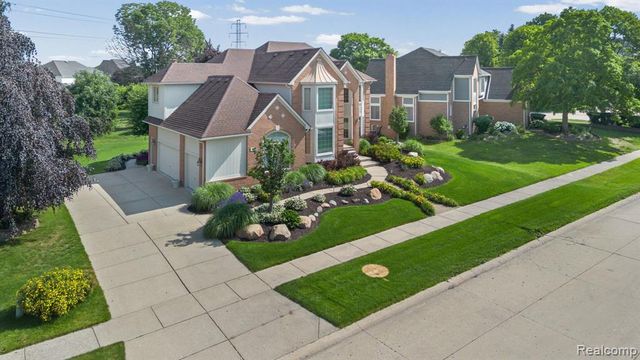 13335 Diegel Drive, Shelby Twp, MI 48315