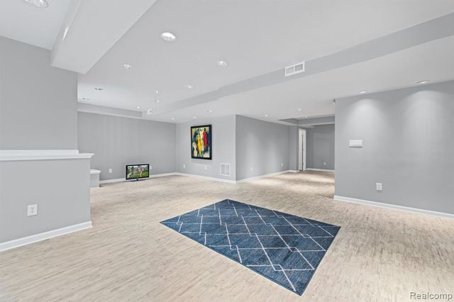 13335 Diegel Drive, Shelby Twp, MI 48315