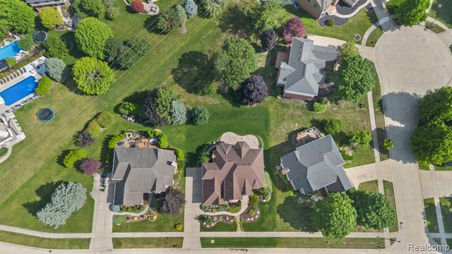 13335 Diegel Drive, Shelby Twp, MI 48315