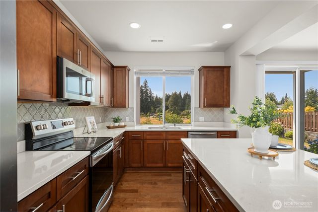 32413 49th Avenue S, Auburn, WA 98001