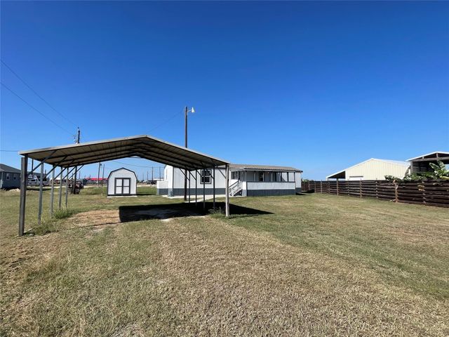 4 Squid Lane, Palacios, TX 77465