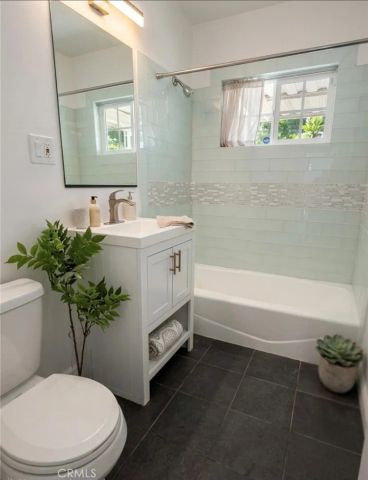 1957 Barnett, Los Angeles, CA 90032