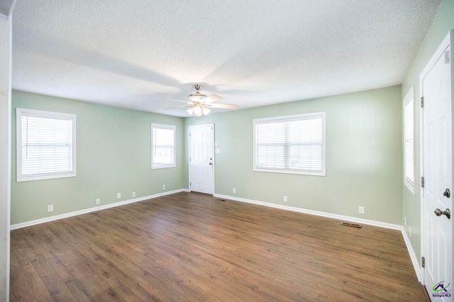 104 Delone Drive, Byron, GA 31008