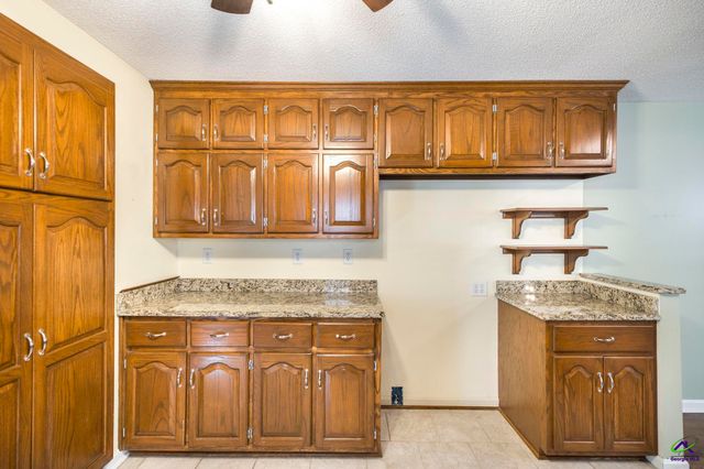 104 Delone Drive, Byron, GA 31008