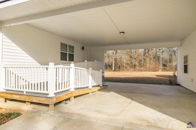 104 Delone Drive, Byron, GA 31008