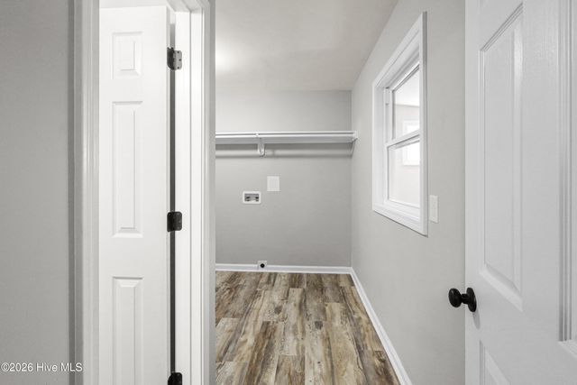 100 Banks Street, Jacksonville, NC 28540