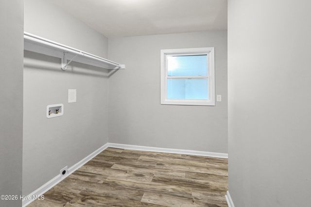 100 Banks Street, Jacksonville, NC 28540