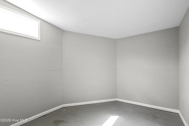 100 Banks Street, Jacksonville, NC 28540