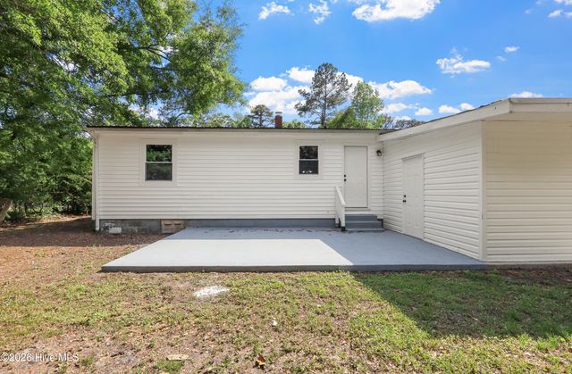 100 Banks Street, Jacksonville, NC 28540