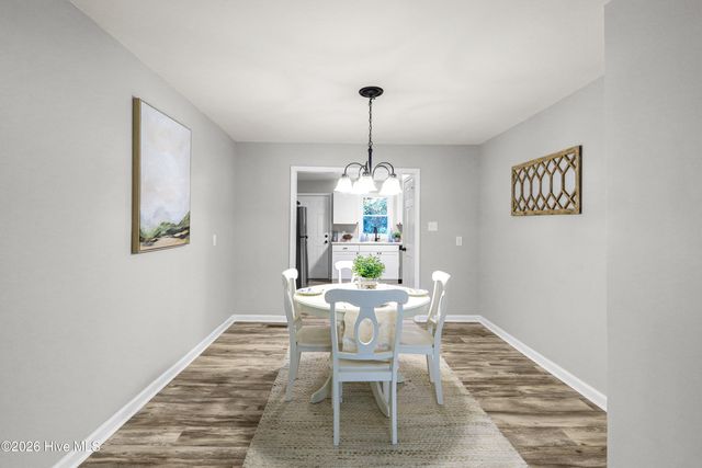 100 Banks Street, Jacksonville, NC 28540