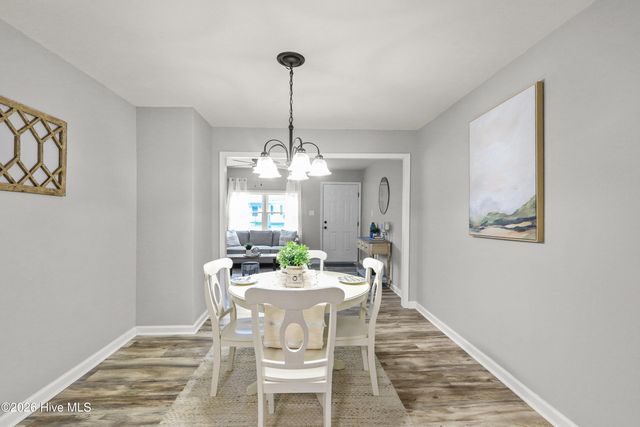 100 Banks Street, Jacksonville, NC 28540