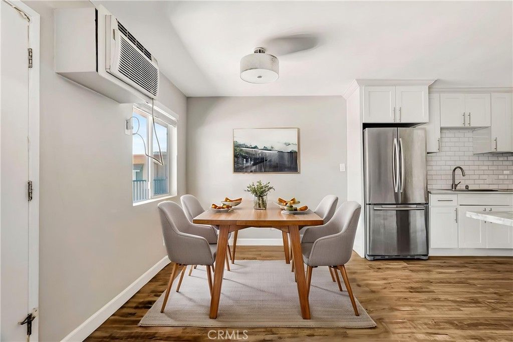 Image 15 of property listing at 6520 Shirley Avenue 14, Reseda, CA 91335