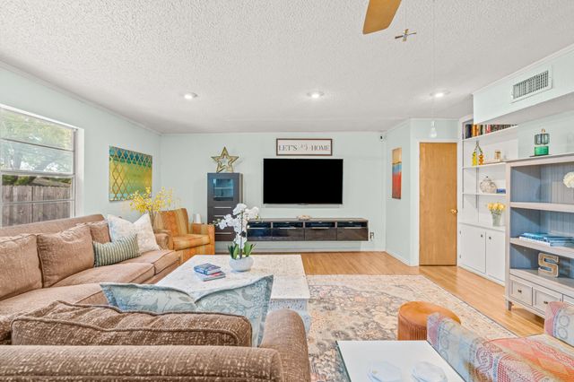 3401 W Fuller Avenue, Fort Worth, TX 76133