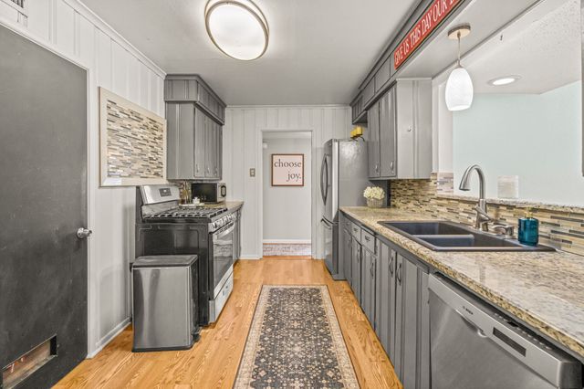 3401 W Fuller Avenue, Fort Worth, TX 76133