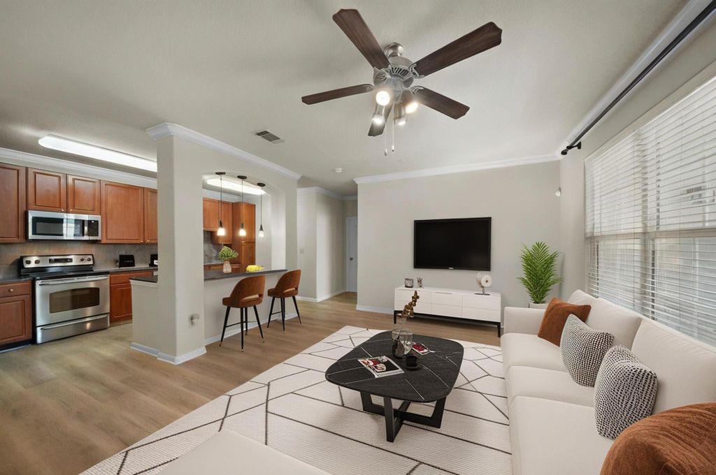 1711 Old Spanish Trail 218, Houston, TX 77054