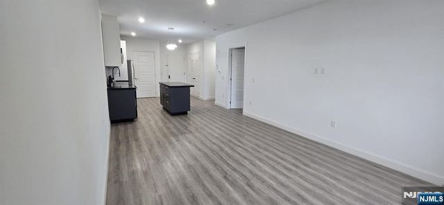 211 Baldwin Avenue 403, Jersey City, NJ 07306