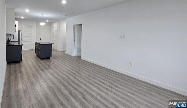 211 Baldwin Avenue 403, Jersey City, NJ 07306