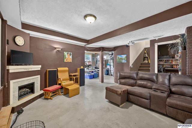4551 Fowler Avenue, Omaha, NE 68104