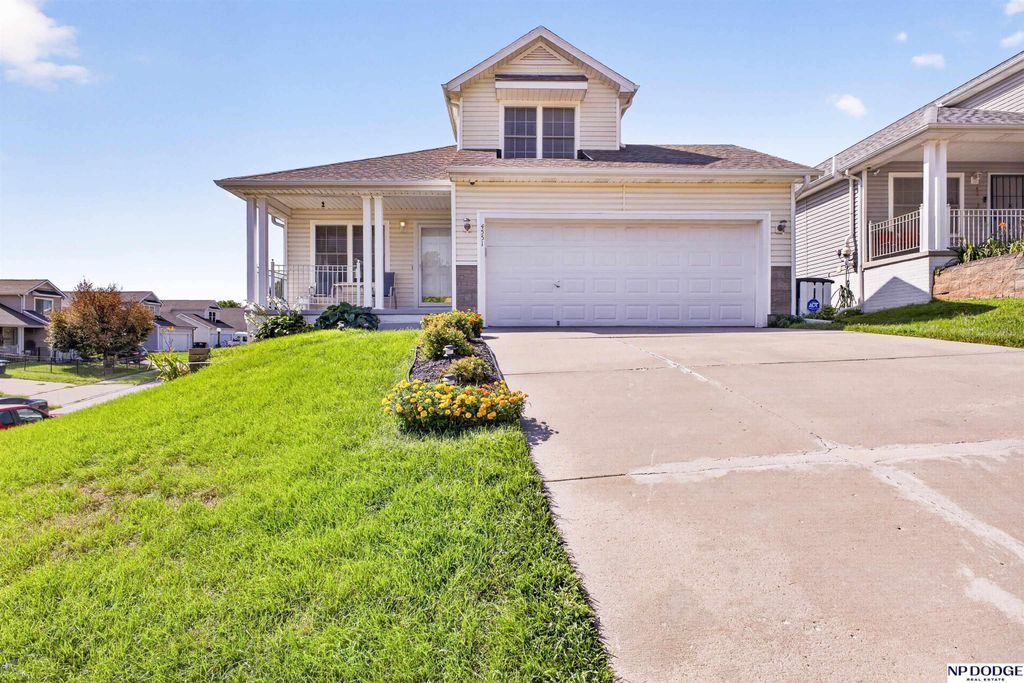 4551 Fowler Avenue, Omaha, NE 68104