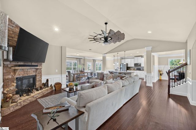 710 Winston Oaks Court, Simpsonville, SC 29680