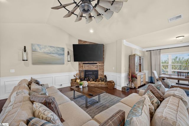 710 Winston Oaks Court, Simpsonville, SC 29680