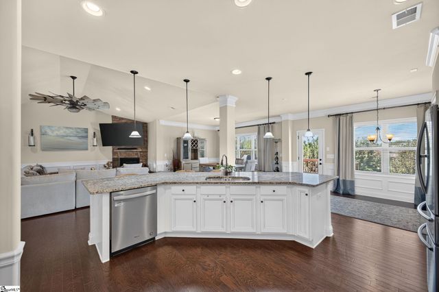 710 Winston Oaks Court, Simpsonville, SC 29680
