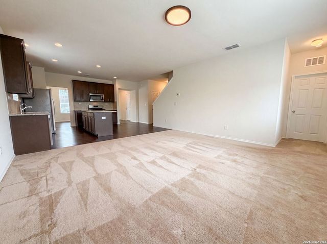 10611 MARY SCHEEL LN, Converse, TX 78109