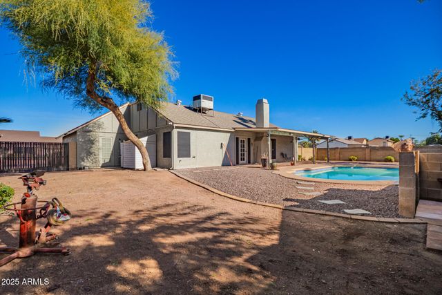 435 E ROCKWOOD Drive, Phoenix, AZ 85024